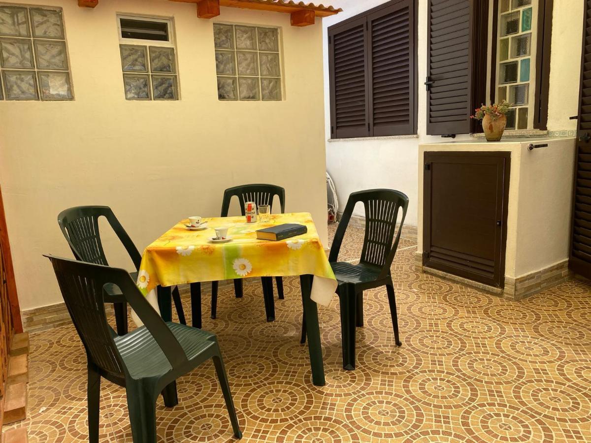 Casa Vacanze Il Faro Murta Maria Luaran gambar